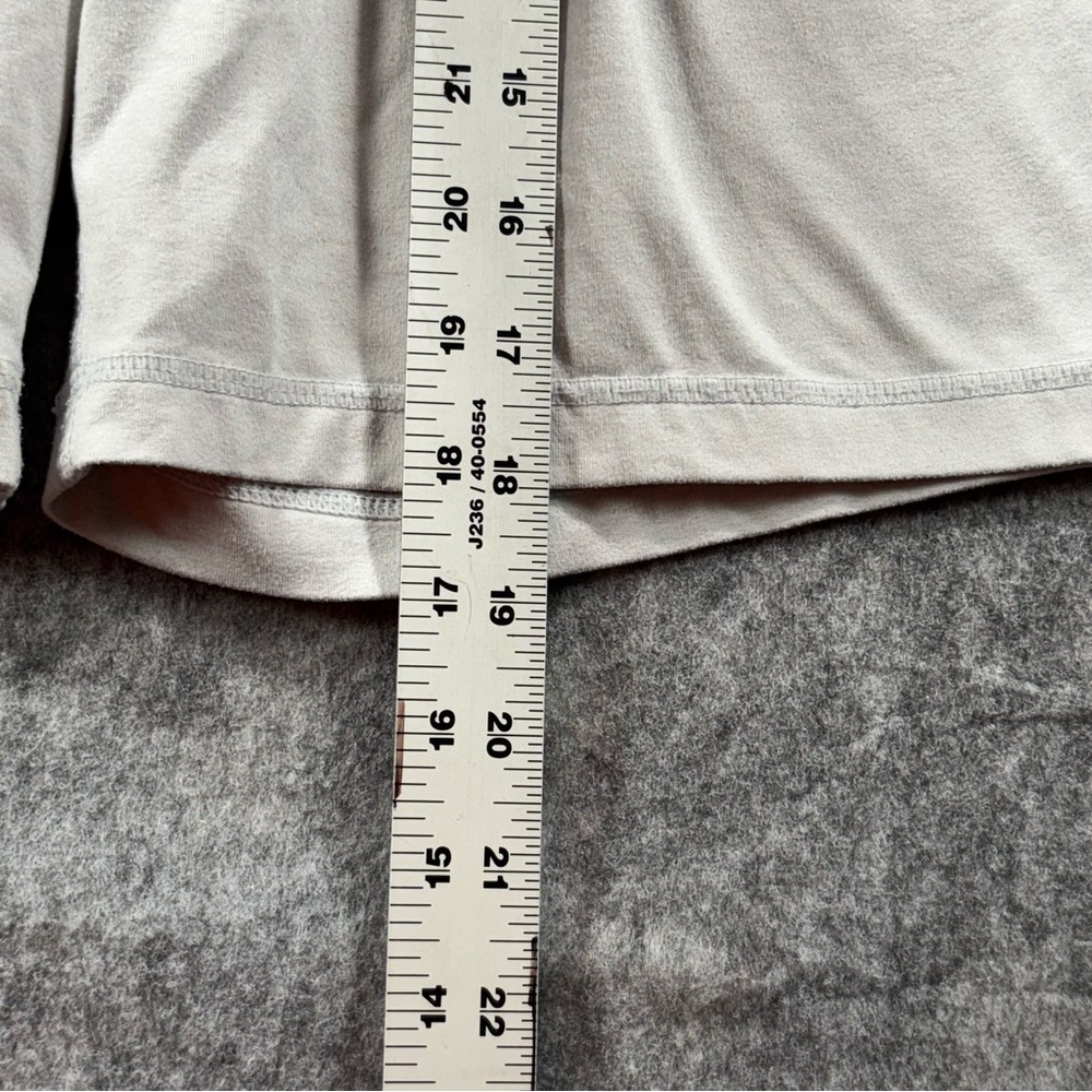BKE Mens Gray Performance Fabric 8 in Inseam Shorts Size Small - Picture 3 of 12